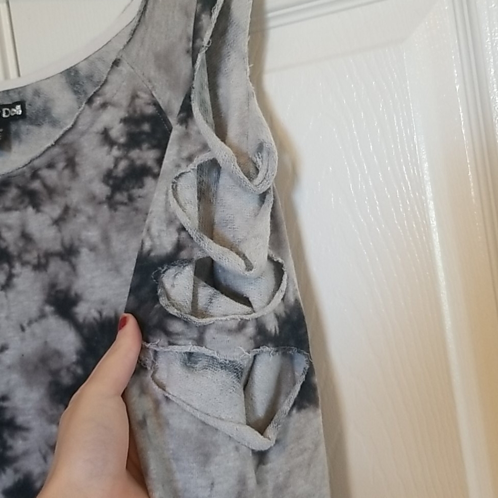 Sweater - Picture 2 of 2